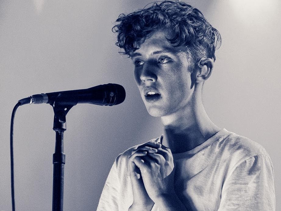 Troye Sivan izgleda sjajno sa novom frizurom