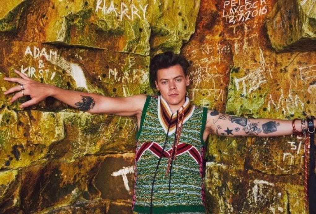 Harry Styles uhvaćen sa devojkom i proglašen za najboljeg dečka na svetu