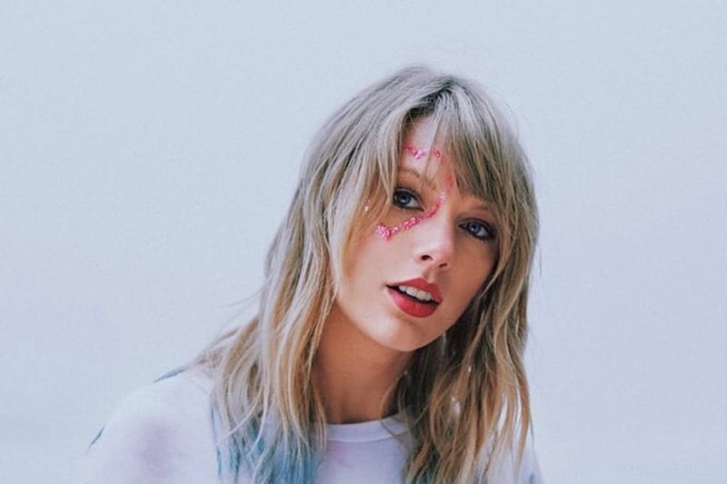 Taylor Swift očajna: Scooter Braun mi zabranio izvođenje starih pesama, ne znam više šta da radim