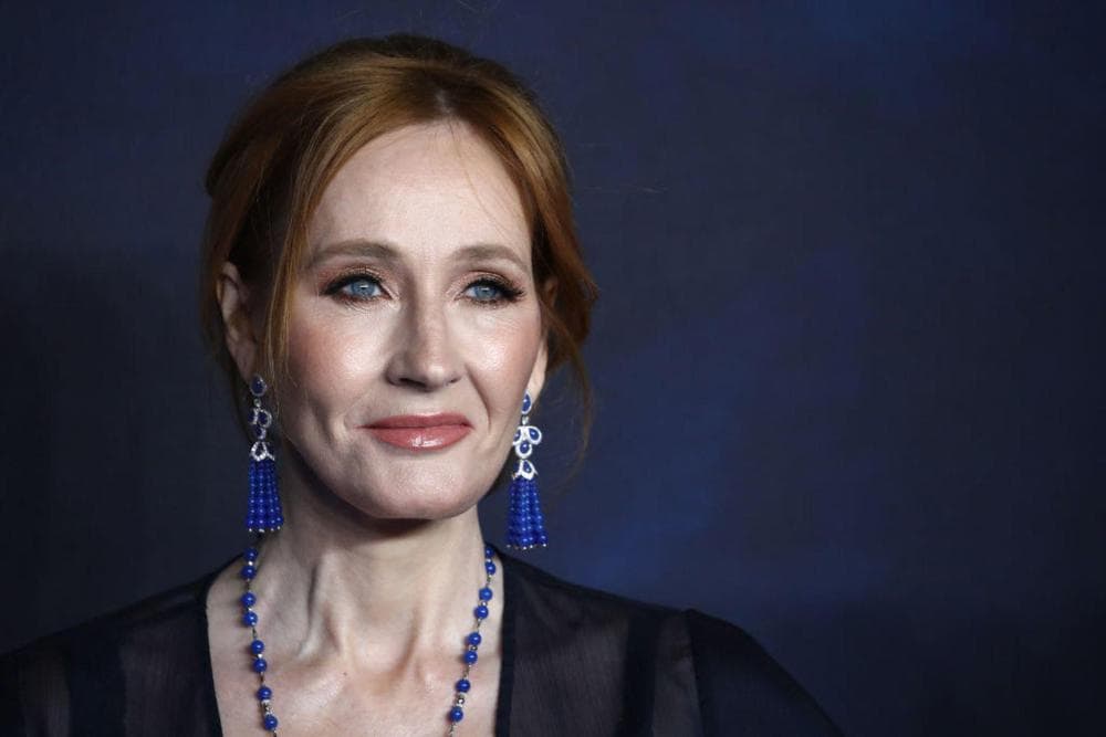 J. K. Rowling preležala korona virus, ali se nije testirala?!