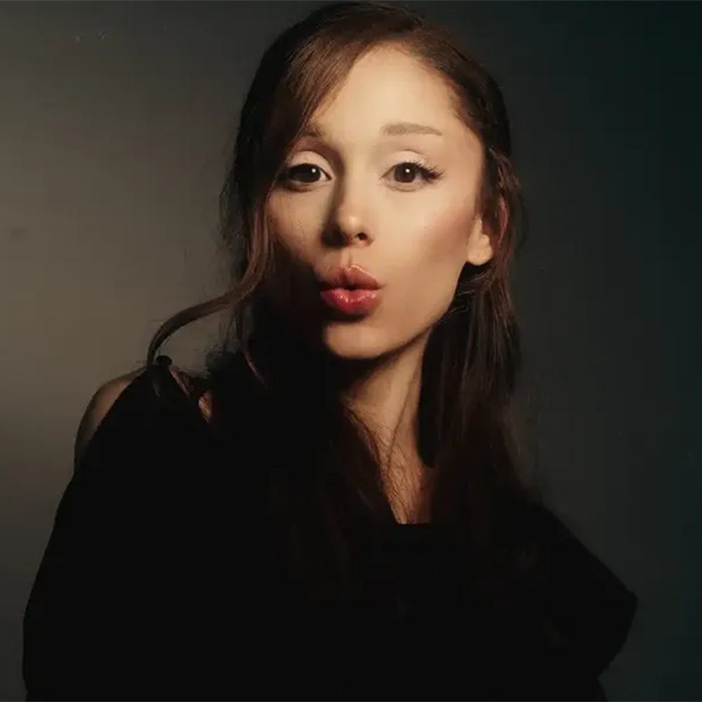 ariana grande petal