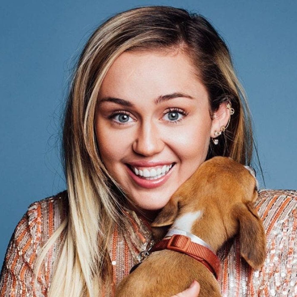 miley-cyrus-for-buzzfeed-october-2017-4